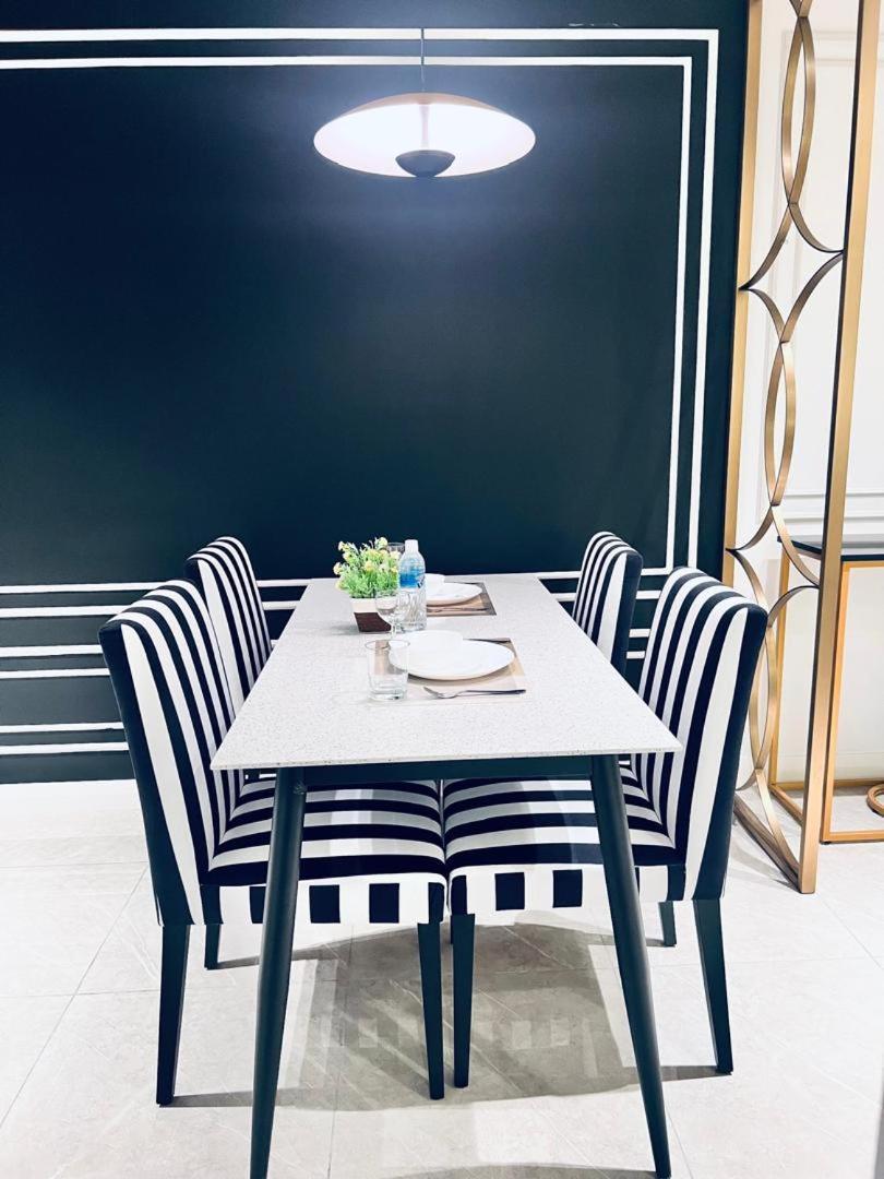Apartment Axon Residences